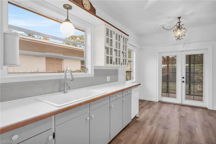 2928  Nelson  ST, Fort Myers, FL 33901