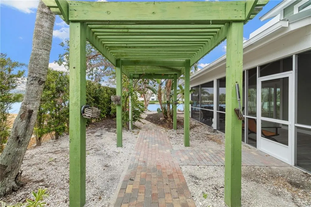 294 3rd ST, Bonita Springs, FL 34134,225027378