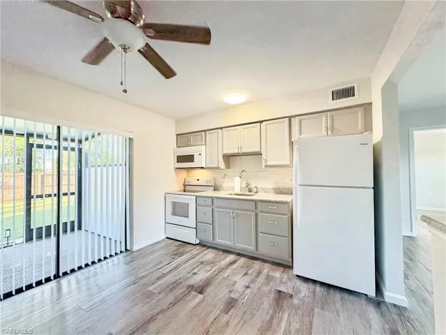 Completely renovated lower unit with lanai