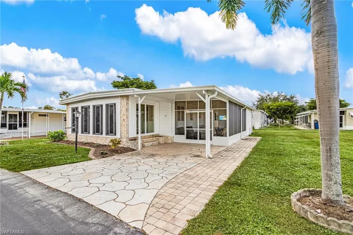 67 Sturbridge Ln, Fort Myers, Florida 33908