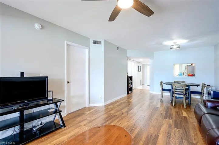 7778  Emerald  CIR, Naples, FL 34109