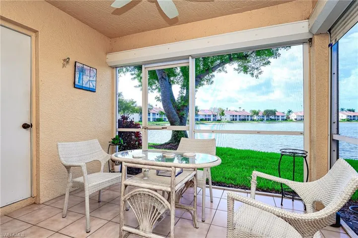 7778  Emerald  CIR, Naples, FL 34109
