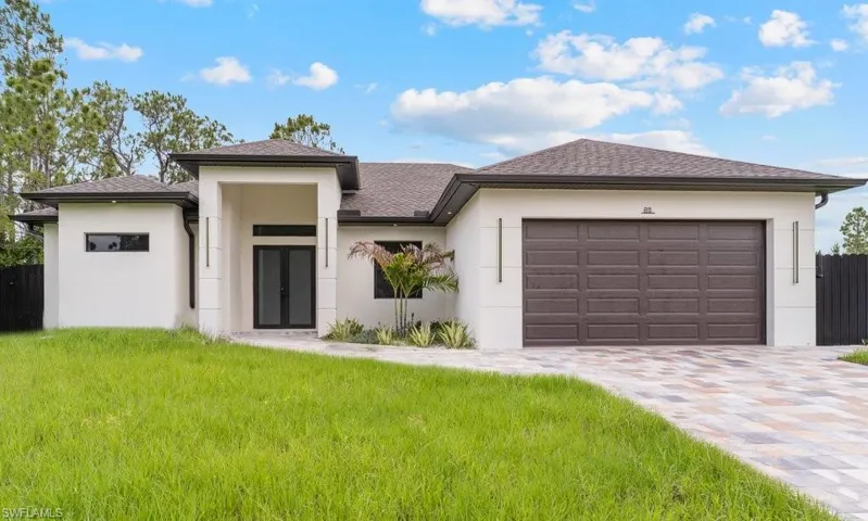 811 Rush Ave, Lehigh Acres, Florida 33972