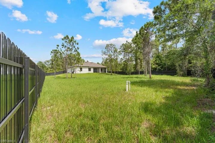 811 Rush Ave, Lehigh Acres, Florida 33972