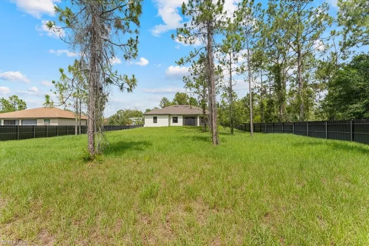 811 Rush Ave, Lehigh Acres, Florida 33972