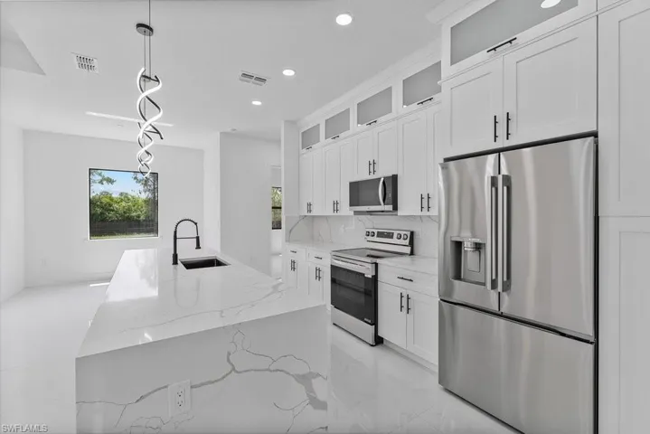 811 Rush Ave, Lehigh Acres, Florida 33972