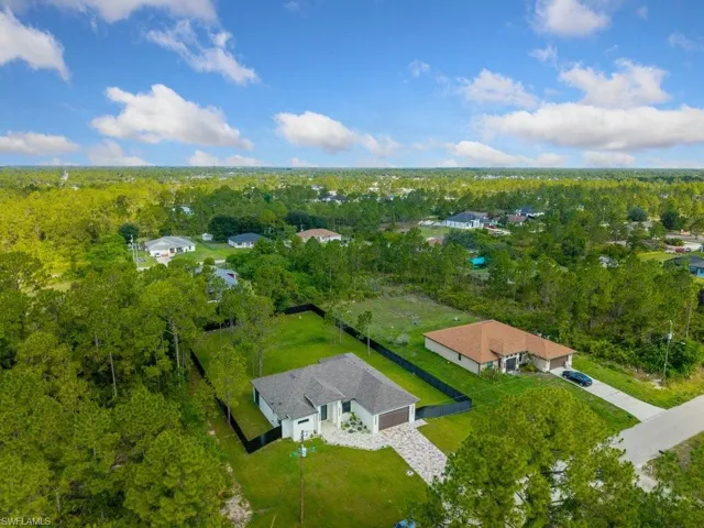 811 Rush Ave, Lehigh Acres, Florida 33972