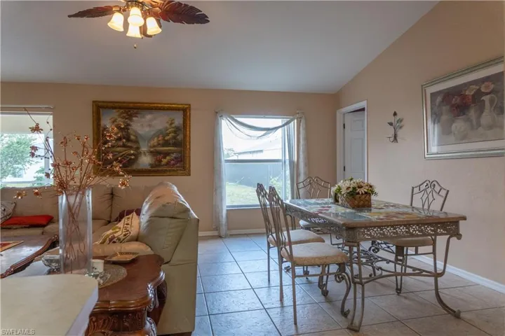 203 SW 10th  PL, Cape Coral, FL 33991