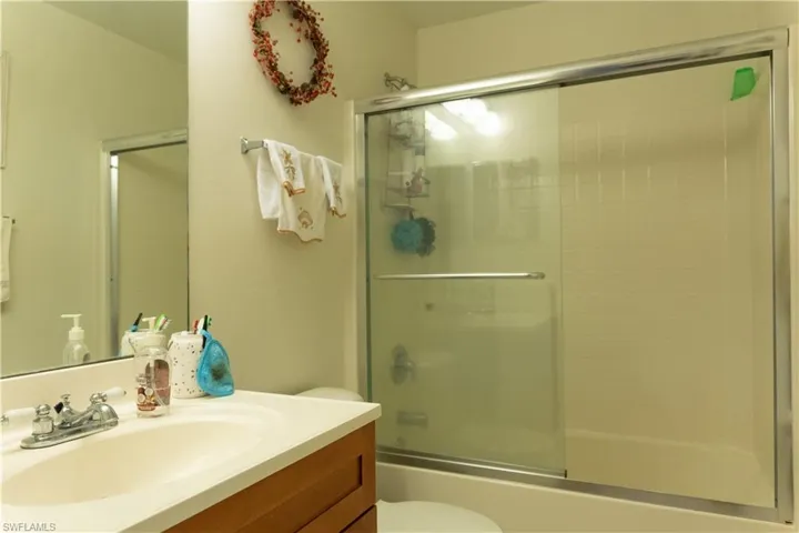 203 SW 10th  PL, Cape Coral, FL 33991