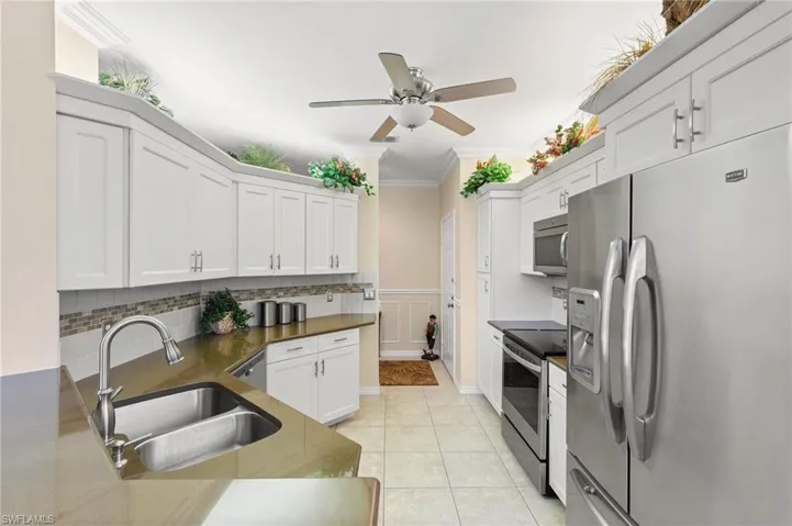 5624  Whisperwood  BLVD, Naples, FL 34110