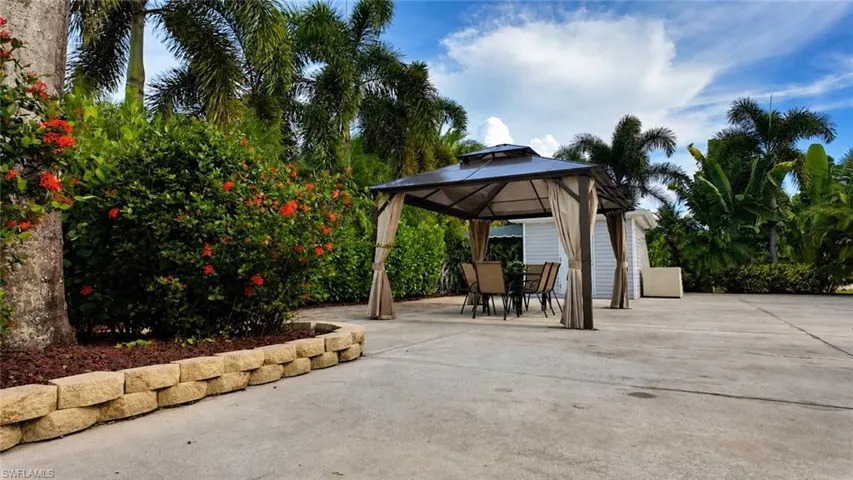 10080 Stonewood Dr, Fort Myers, Florida 33905