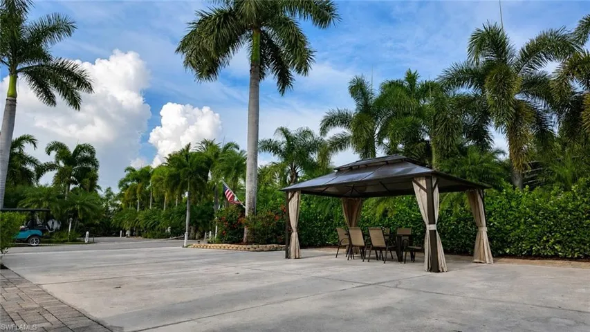 10080 Stonewood Dr, Fort Myers, Florida 33905
