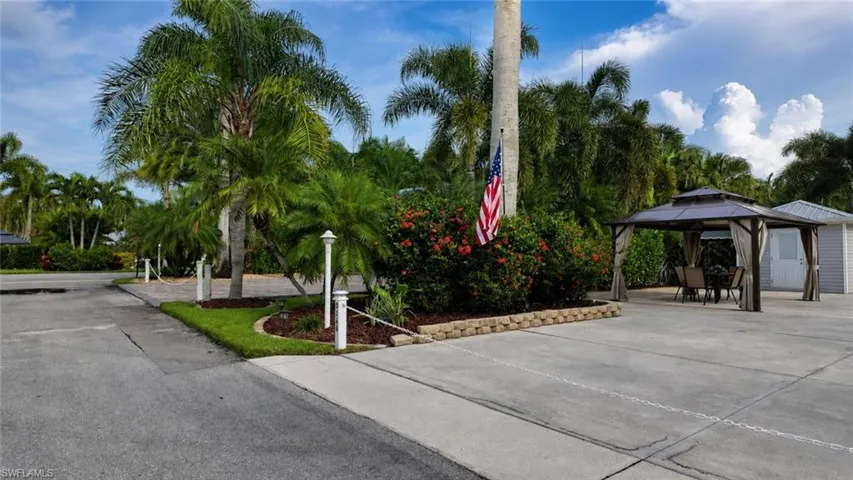 10080 Stonewood Dr, Fort Myers, Florida 33905