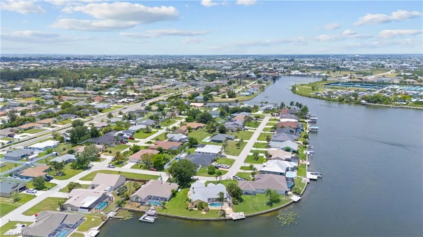 Waterfront community featuring canal access and numerous properties with private docks