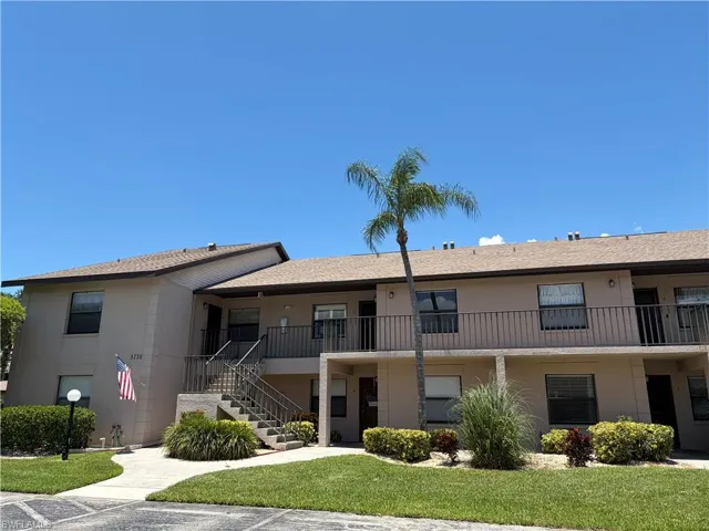 5735 Foxlake Dr 6, North Fort Myers, Florida 33917