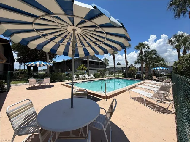 5735 Foxlake Dr 6, North Fort Myers, Florida 33917