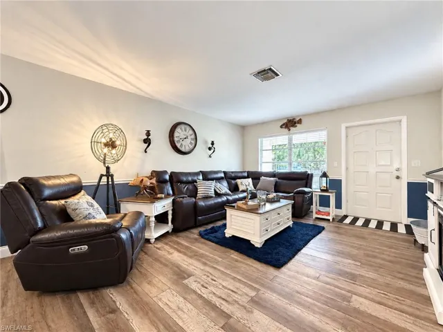2230 River Pine Dr, Fort Myers, Florida 33905