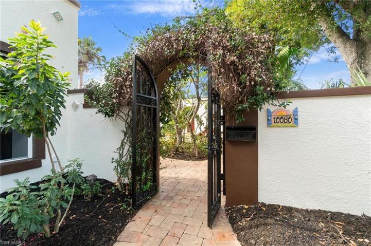 Entry to courtyard