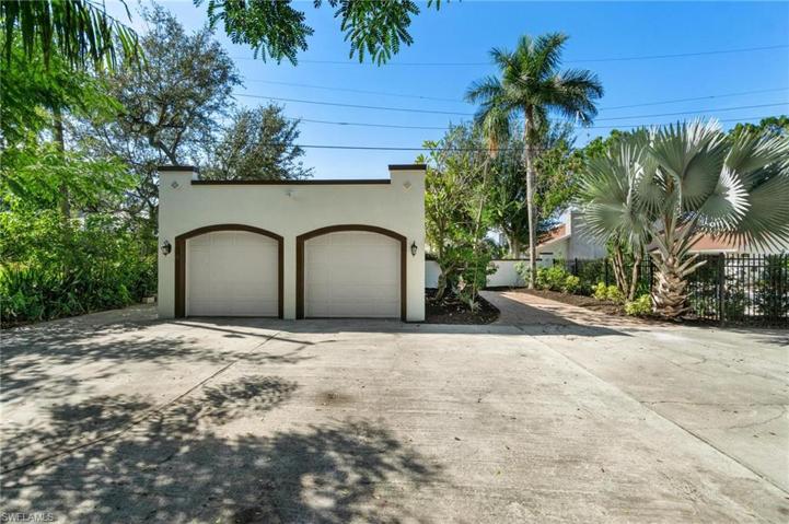 Large Detached Garage