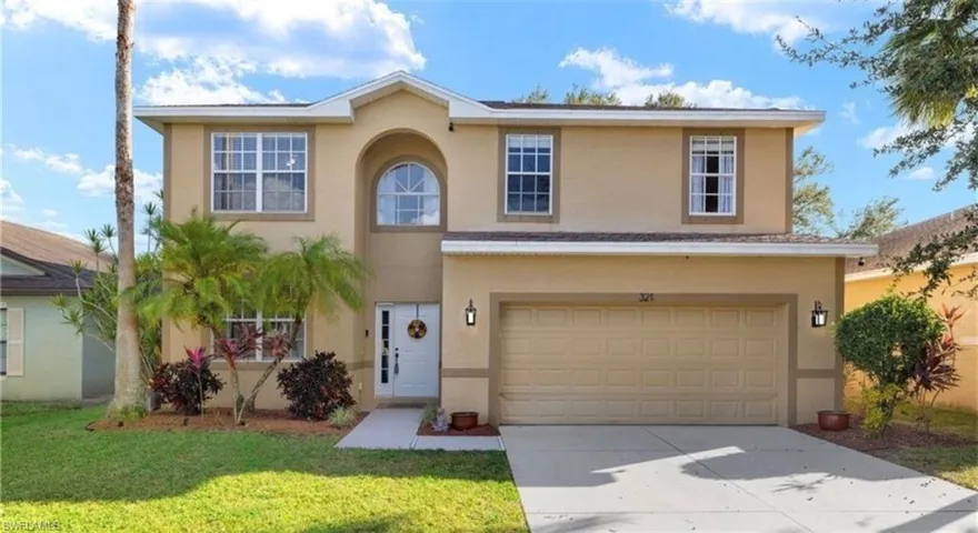 321 Shadow Lakes Dr, Lehigh Acres, Florida 33974
