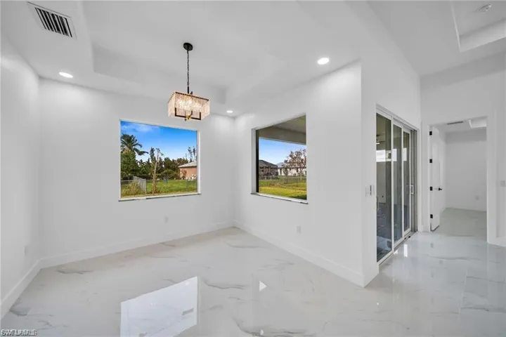 427 Sw 21st Ter, Cape Coral, Florida 33991