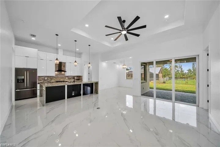 427 Sw 21st Ter, Cape Coral, Florida 33991