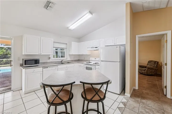 3055 NW Juanita  PL, Cape Coral, FL 33993