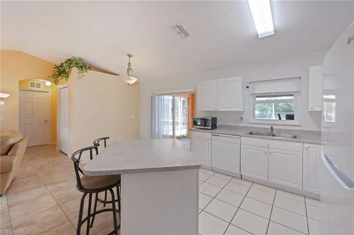 3055 NW Juanita  PL, Cape Coral, FL 33993
