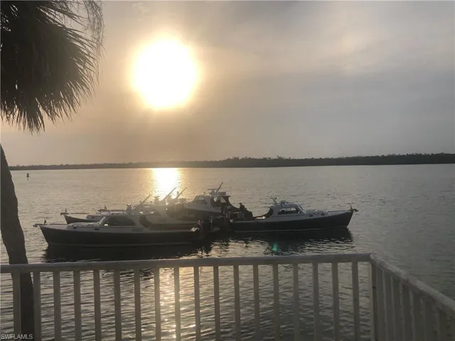 Hinckley Yachts love Isles of Capri and dining at Osteria Capri for their exquisite food, wine, and dramatic sunsets.