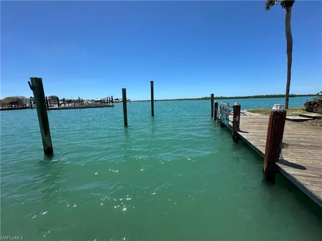 410 Cristobal St, Naples, Florida 34113