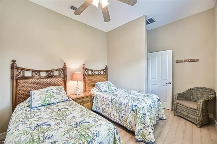 Guest bedroom