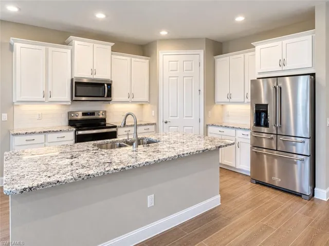 417 Coral Reef Pl, Cape Coral, Florida 33993