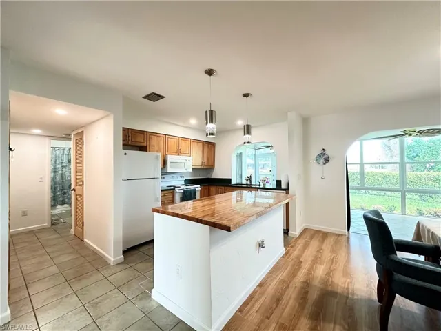 3439 Boca Ciega Dr E7, Naples, Florida 34112
