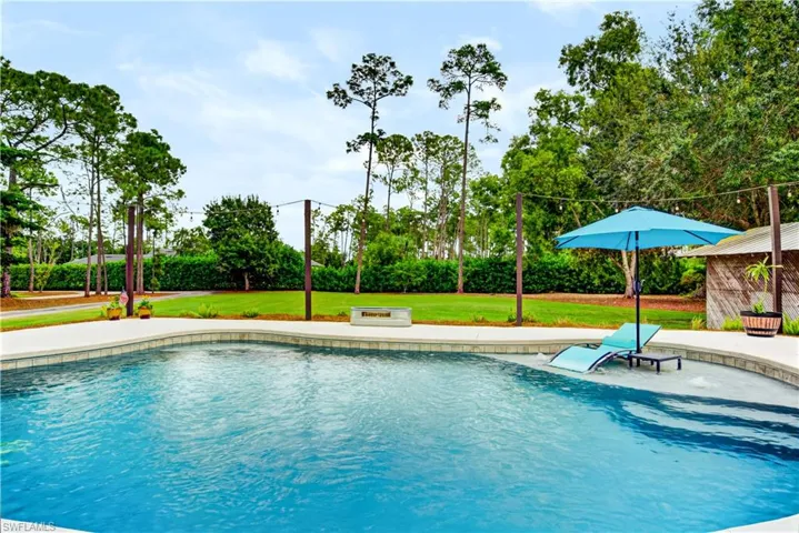 5710 Autumn Oaks Ln, Naples, Florida 34119