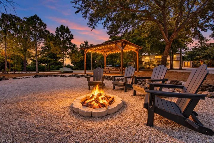 5710 Autumn Oaks Ln, Naples, Florida 34119