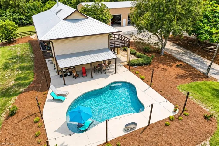 5710 Autumn Oaks Ln, Naples, Florida 34119