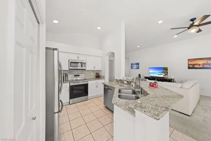 23039  Lone Oak  DR, Estero, FL 33928