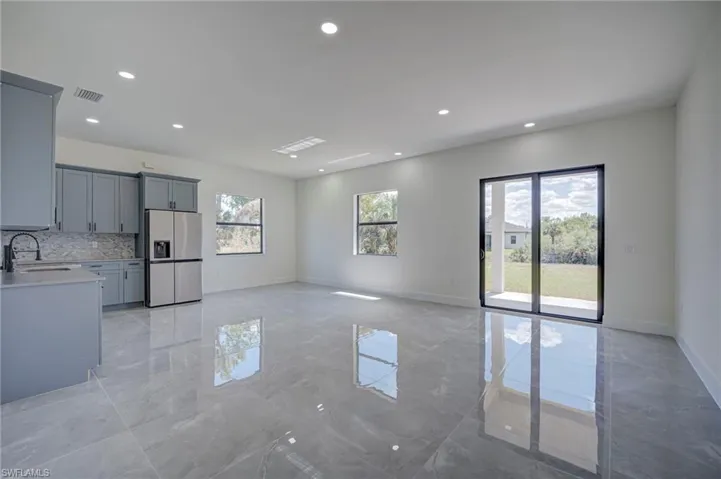 1134 Cumming St E, Lehigh Acres, Florida 33974