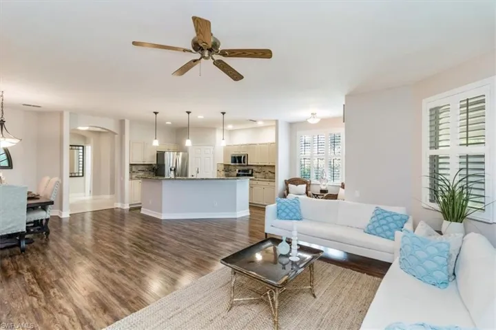 Living room that can be set up in many ways to Live Your Dream Naples!