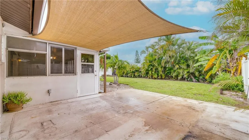 Enjoy the SW Florida Lifestyle | Enjoy the Private Backyard