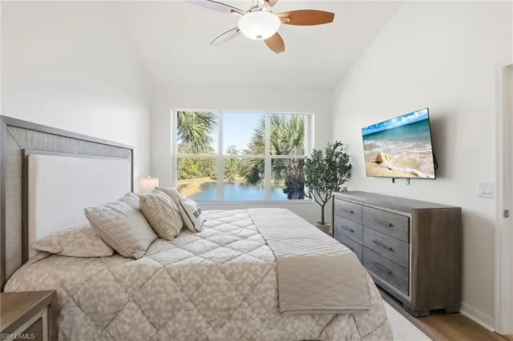 King size bed