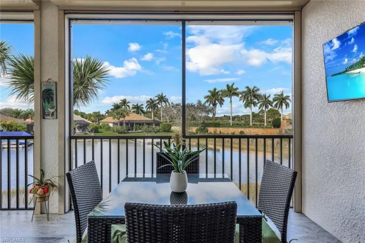 8839 Nautical Landing CIR # 201, NAPLES FL 34120