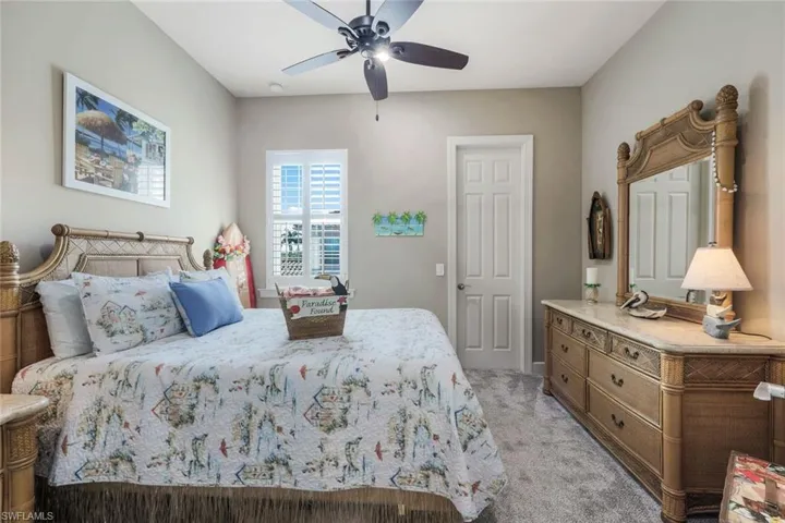 8839 Nautical Landing CIR # 201, NAPLES FL 34120