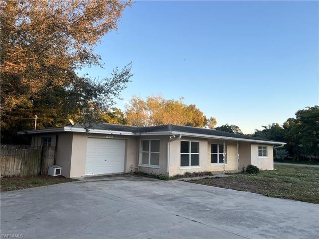 1003 Wisconsin DR, NAPLES FL 34103
