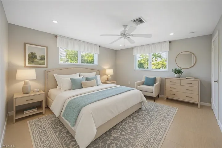 9757 Berkshire St, Naples, Florida 34109