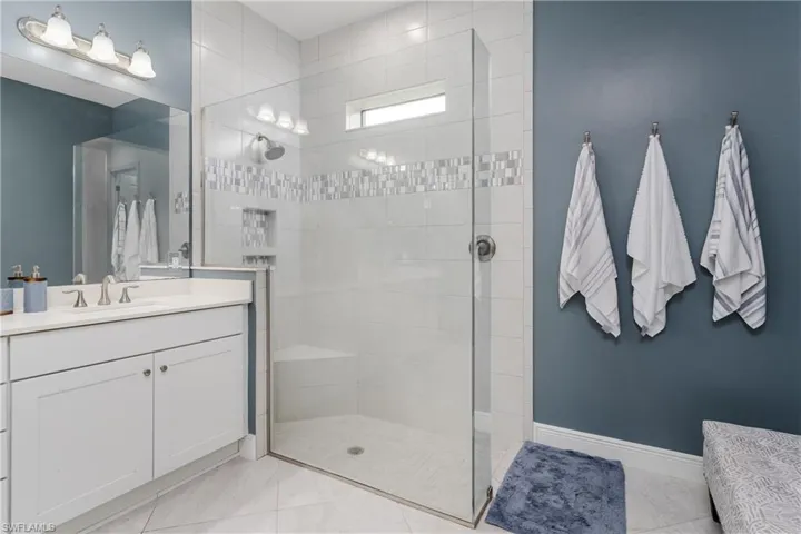 4664 Abaca Cir, Naples, Florida 34119