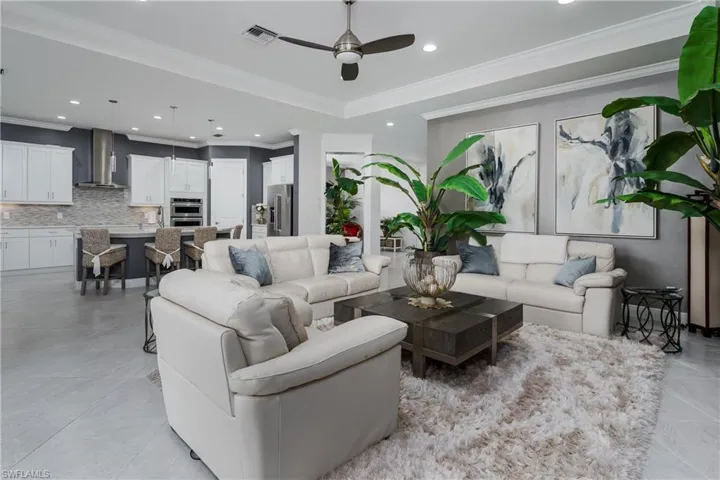 4664 Abaca Cir, Naples, Florida 34119