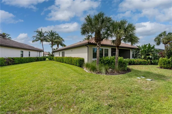 4664 Abaca Cir, Naples, Florida 34119