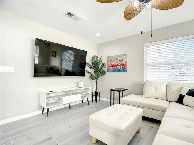 217 Miramar St, Fort Myers Beach, Florida 33931