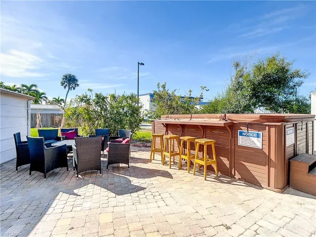 217 Miramar St, Fort Myers Beach, Florida 33931